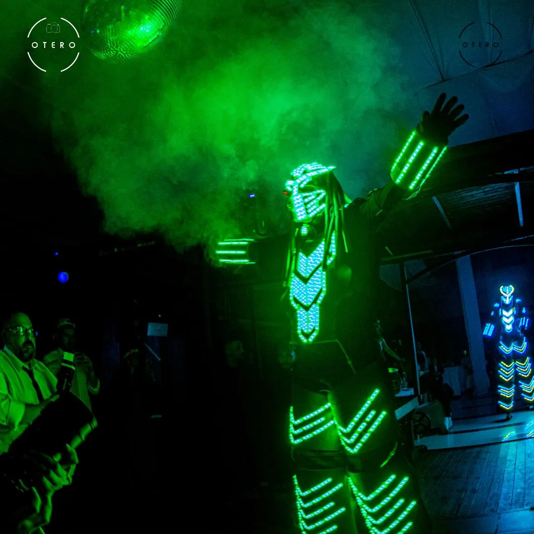 Robot LED Show para fiestas en Uruguay